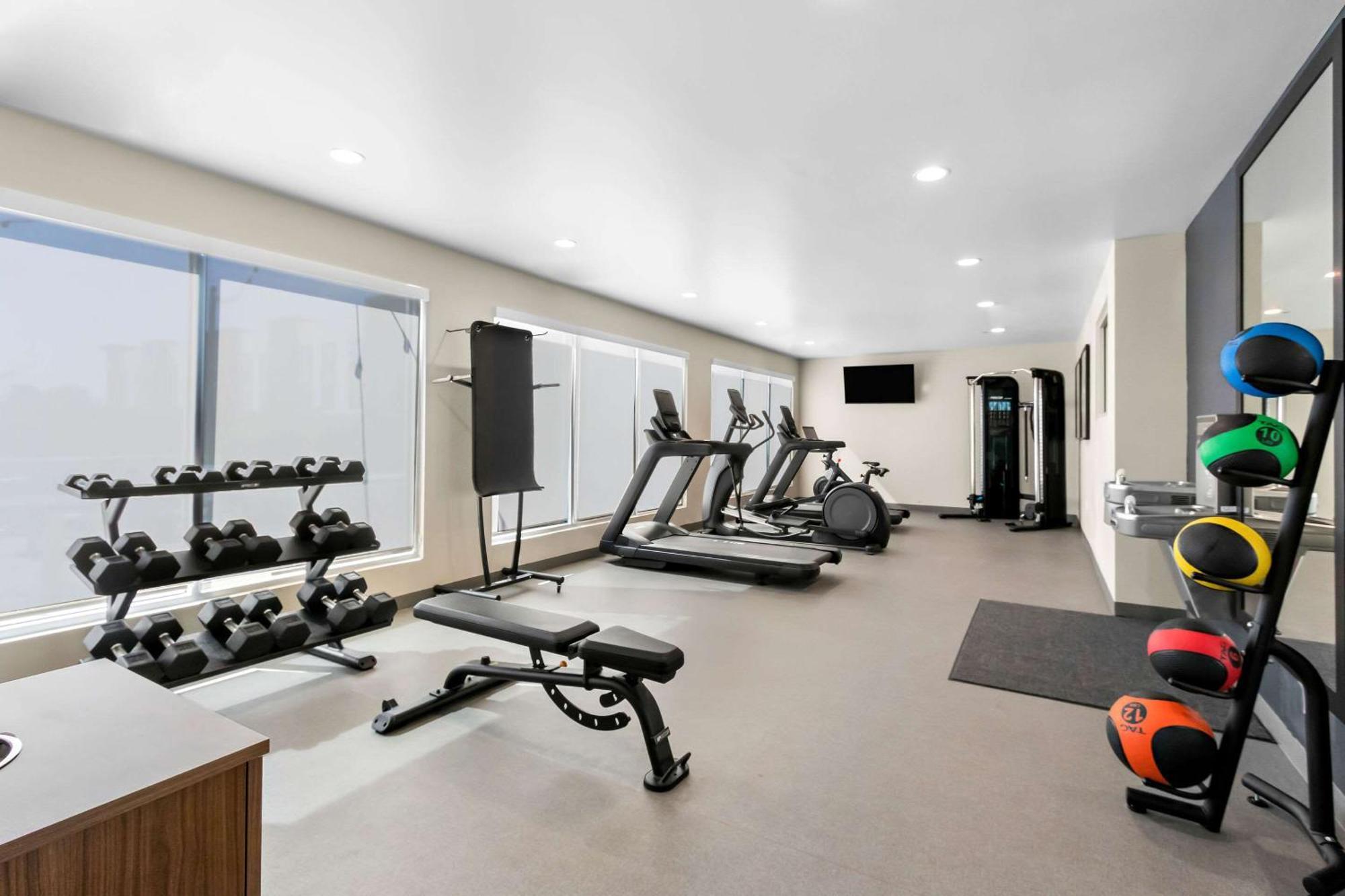 Everhome Suites Glendale Sports Entertainment District 外观 照片